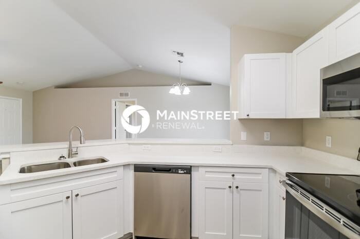 3709 15th St W - Photo 3 of 16