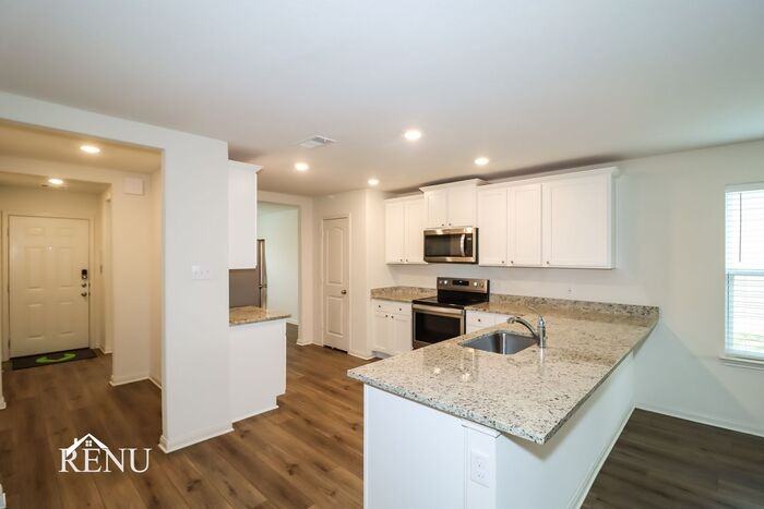 141 Stratton Ln - Photo 4 of 24