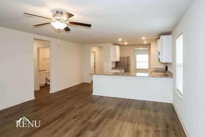 141 Stratton Ln - Photo 5 of 24