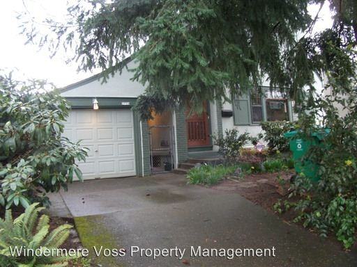2734 NE 35th Pl - Photo 3 of 19