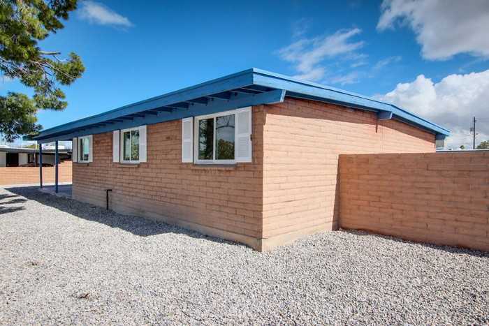 7261 S Teri Pl - Photo 4 of 41