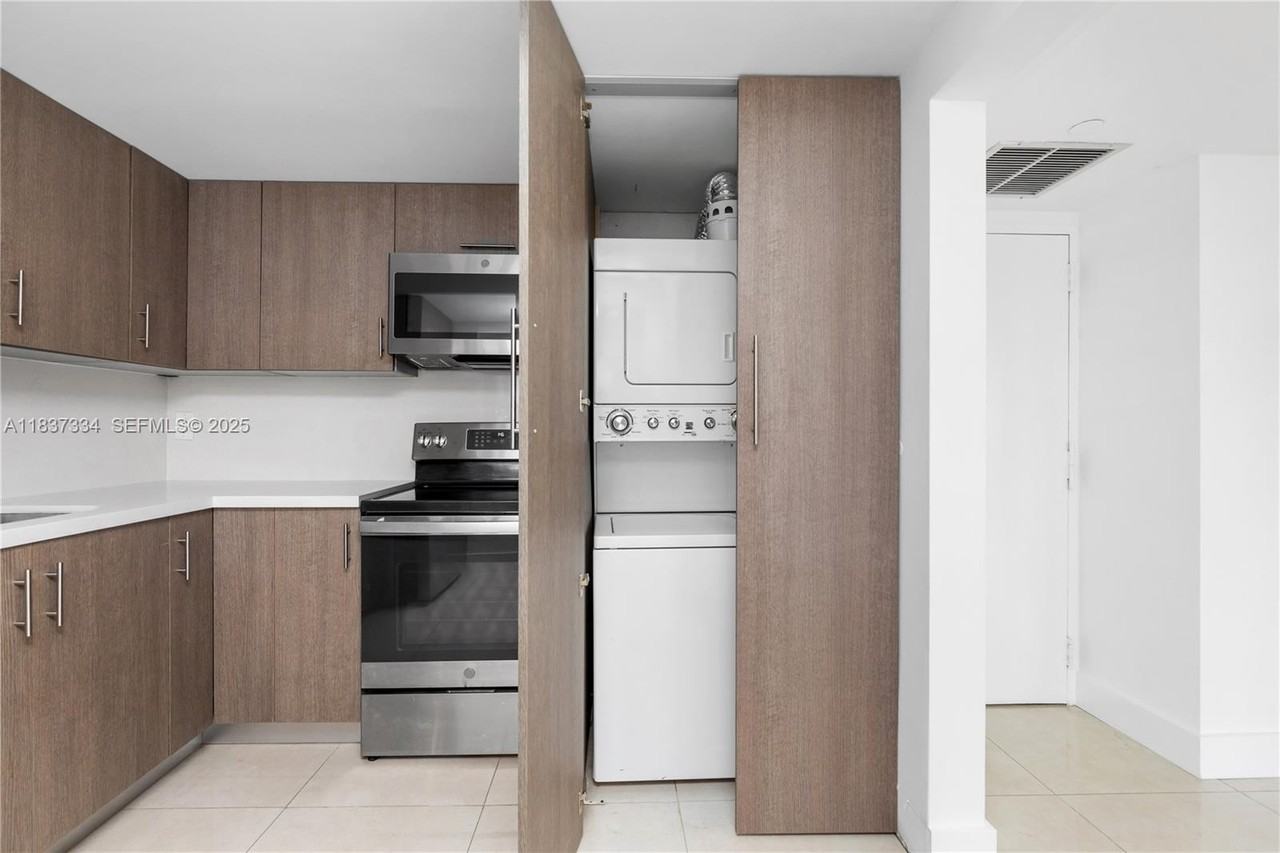 1901 Brickell Court - Photo 4 of 4