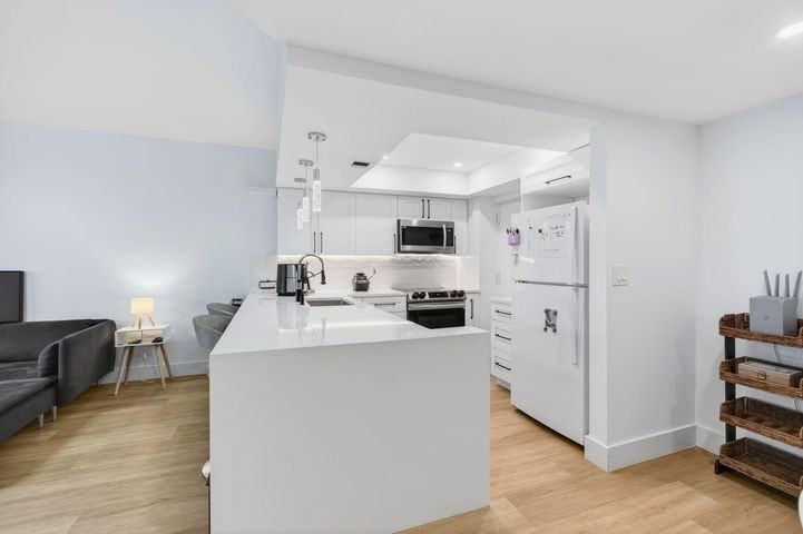 50 Southwest 3rd Avenue - Photo 5 of 9