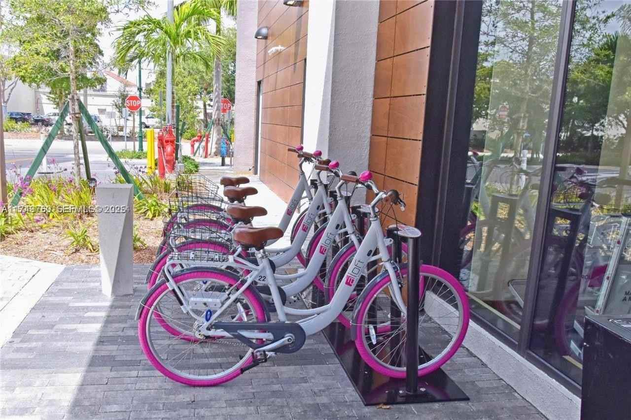 2960 Northeast 207th Street #606 - Photo 4 of 35