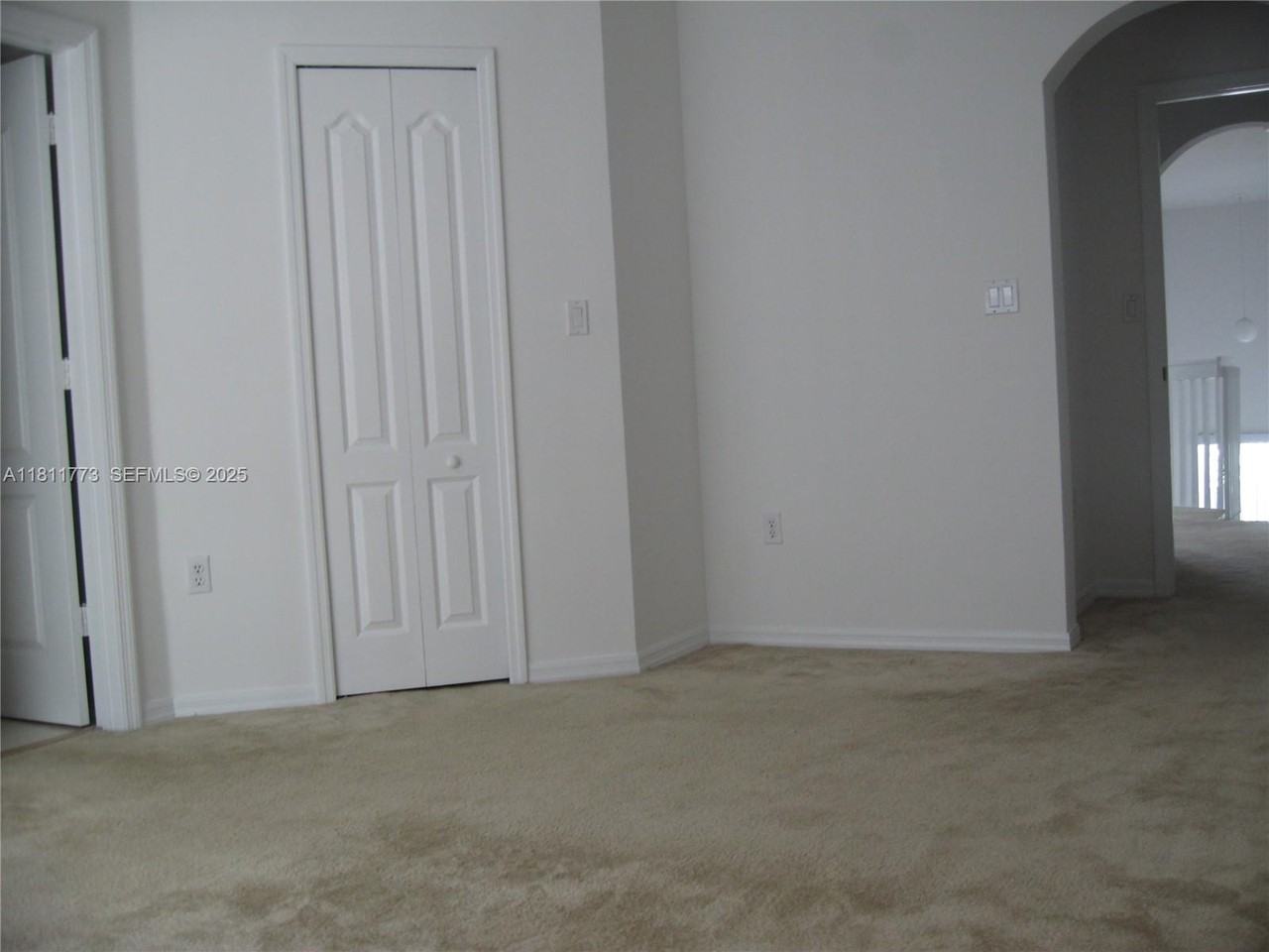 12968 Southwest 32nd Street #105 - Photo 5 of 32