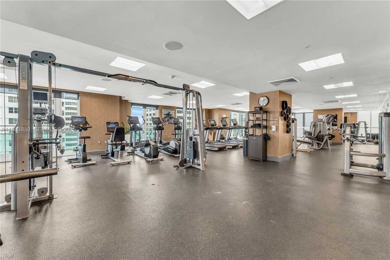 950 Brickell Bay Drive #1108 - Photo 5 of 20