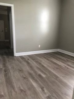 4921 Eastview Drive - Photo 7 of 11