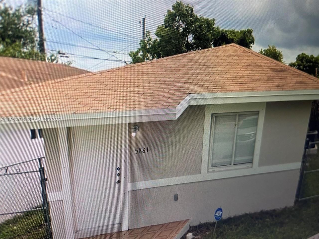 5881 Northwest 32nd Street #05881 - Photo 2 of 9