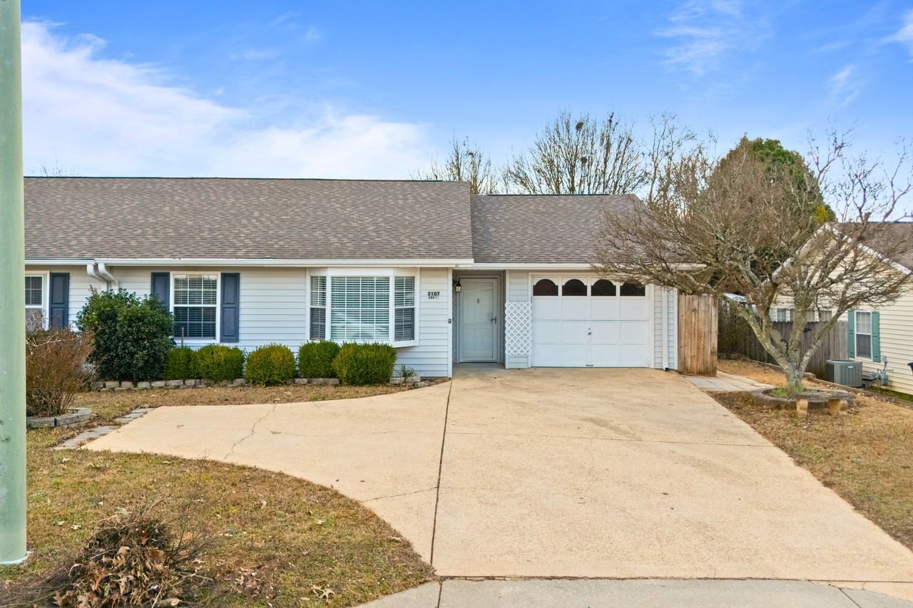 2107 Hamilton Pl S #1 - Photo 2 of 18