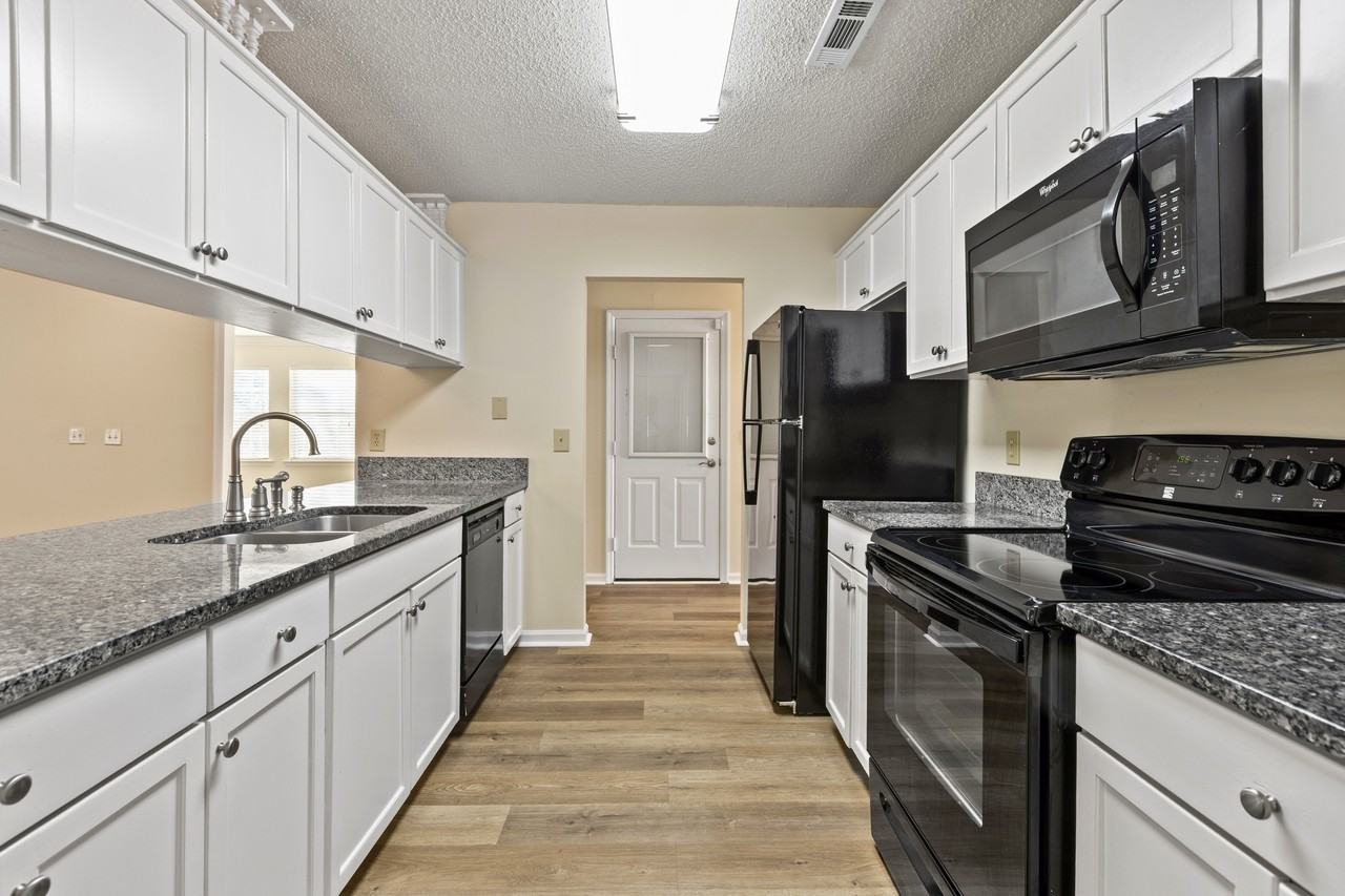 2107 Hamilton Pl S #1 - Photo 6 of 18