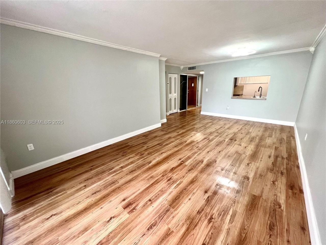 1666 West Avenue #408 - Photo 2 of 12