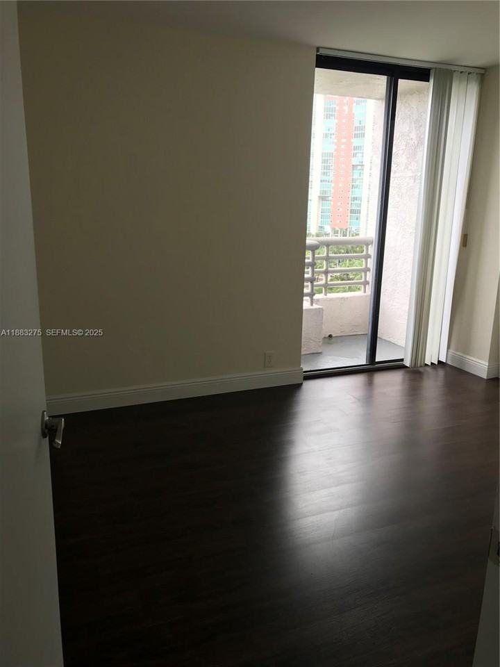 3300 Northeast 191st Street #1412 - Photo 6 of 25