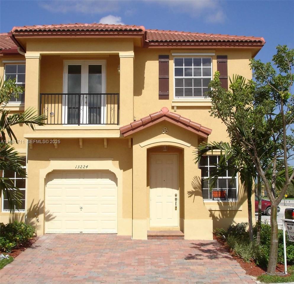 13224 Southwest 128th Path - Photo 2 of 18