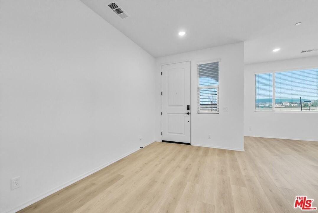 4102 S Limecrest Paseo - Photo 5 of 39