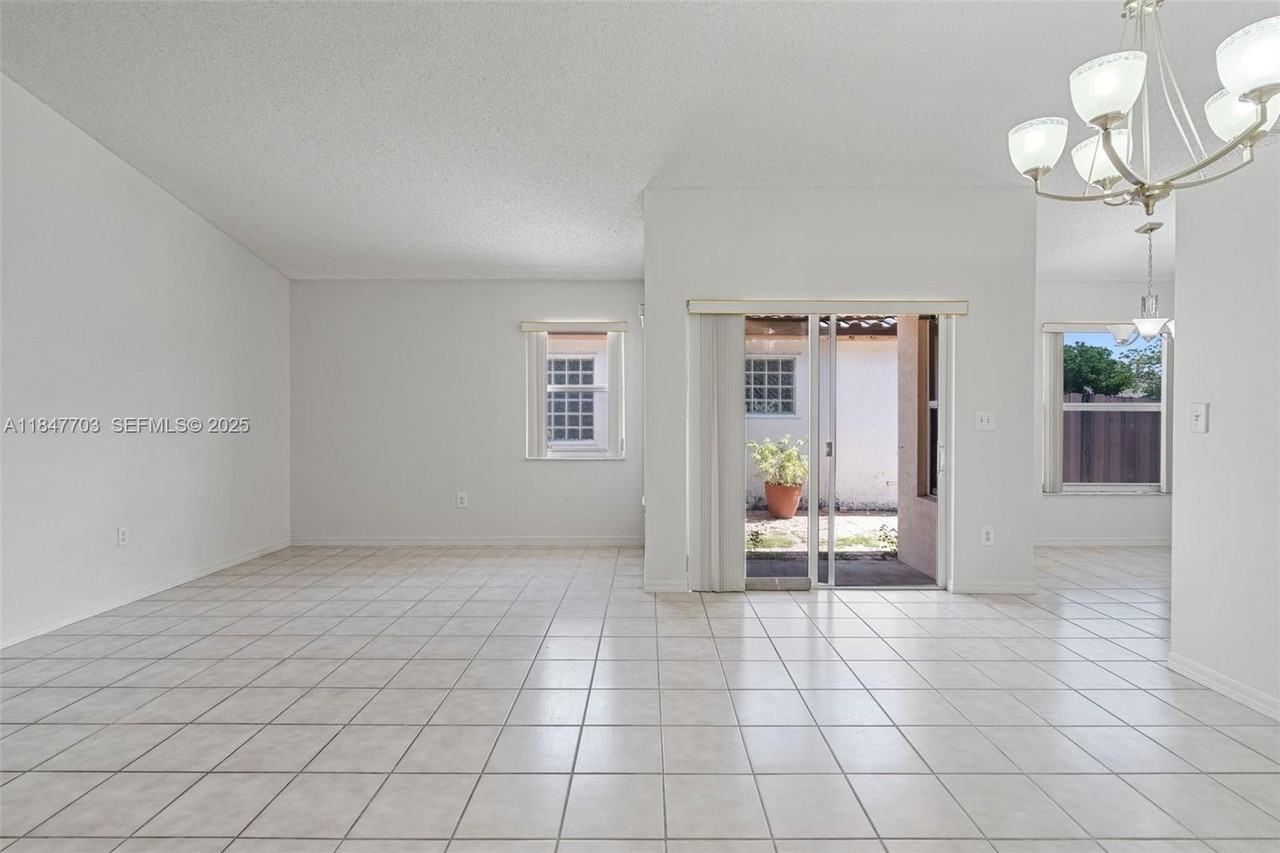 14202 Southwest 151st Court - Photo 3 of 34