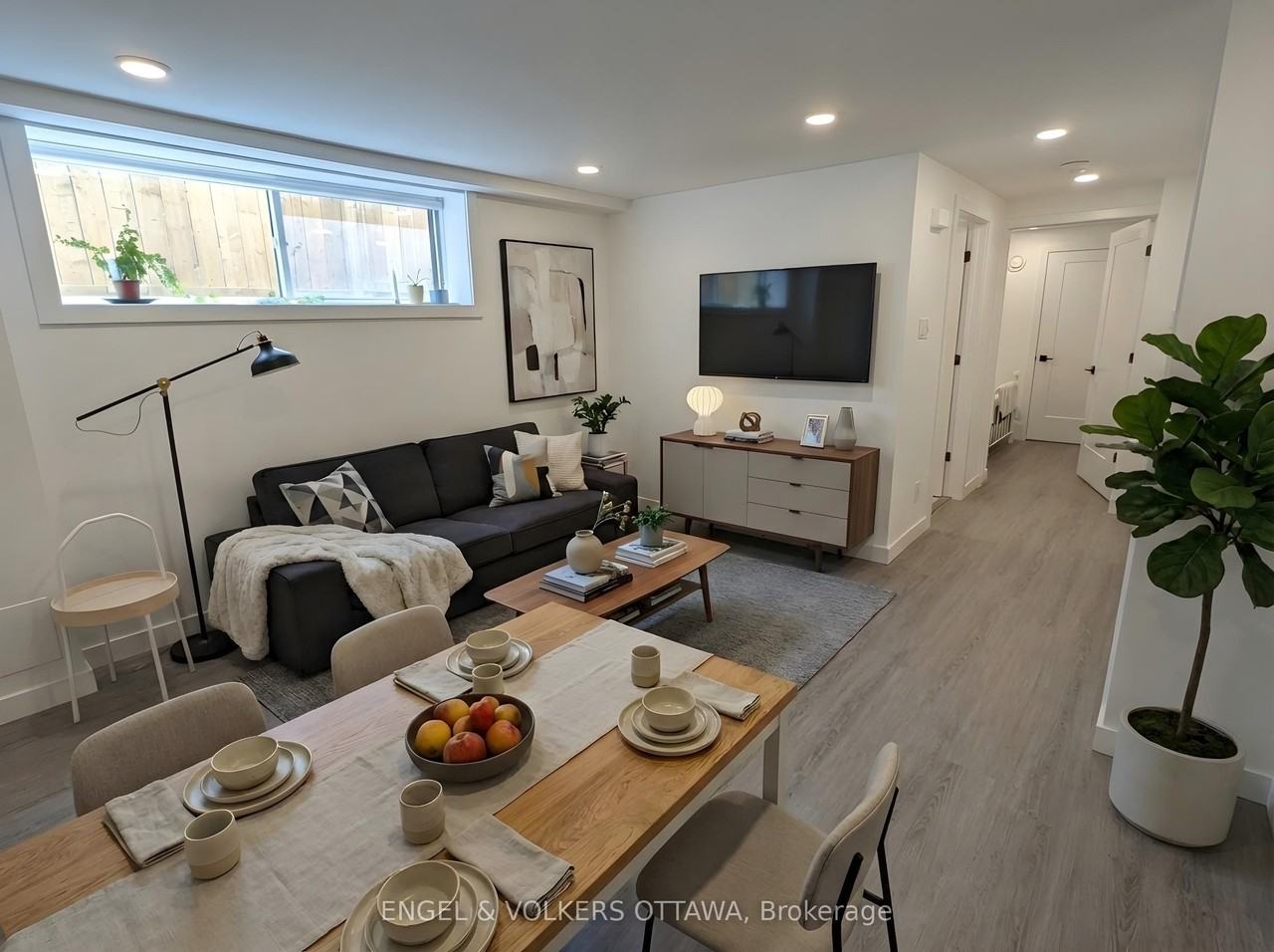 125 Carruthers Ave - Photo 4 of 6