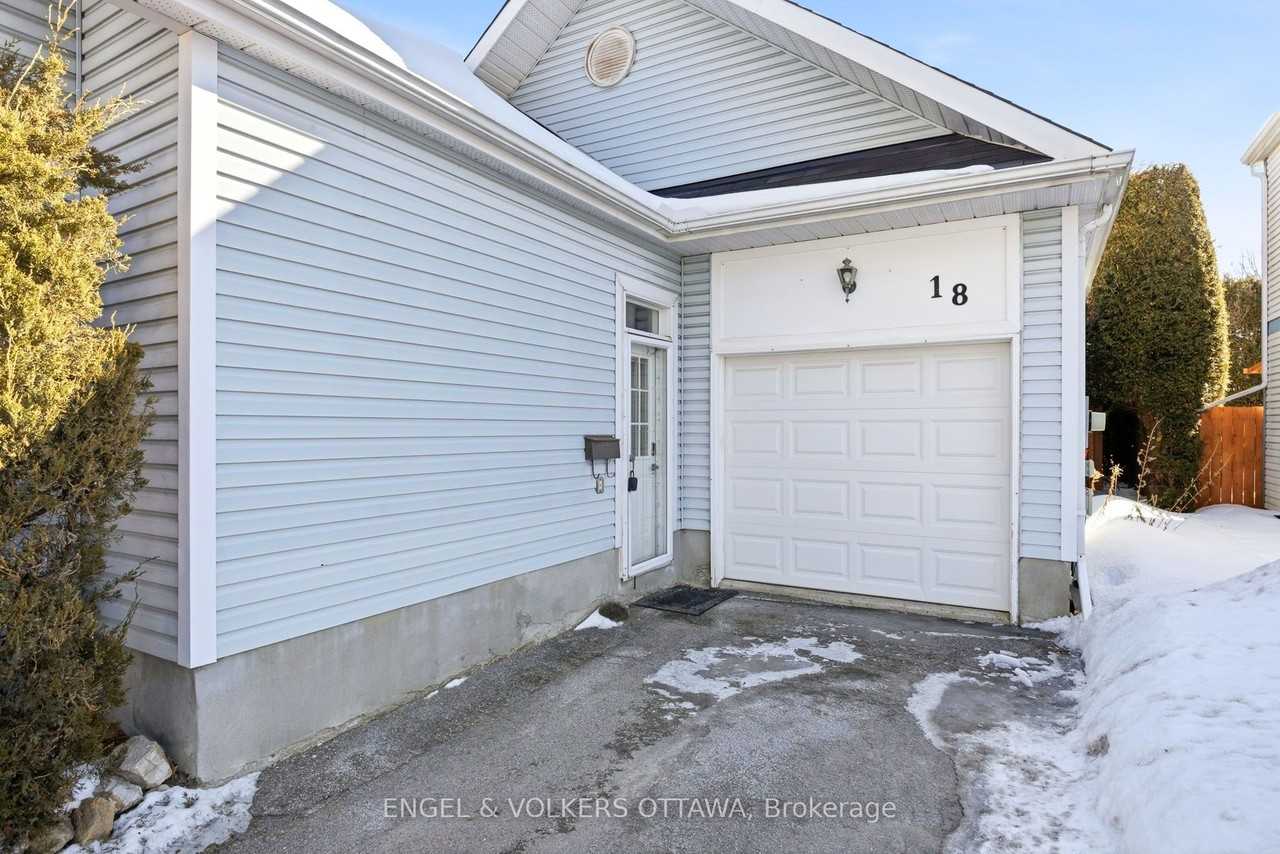 18 Steeple Chase Dr - Photo 3 of 28