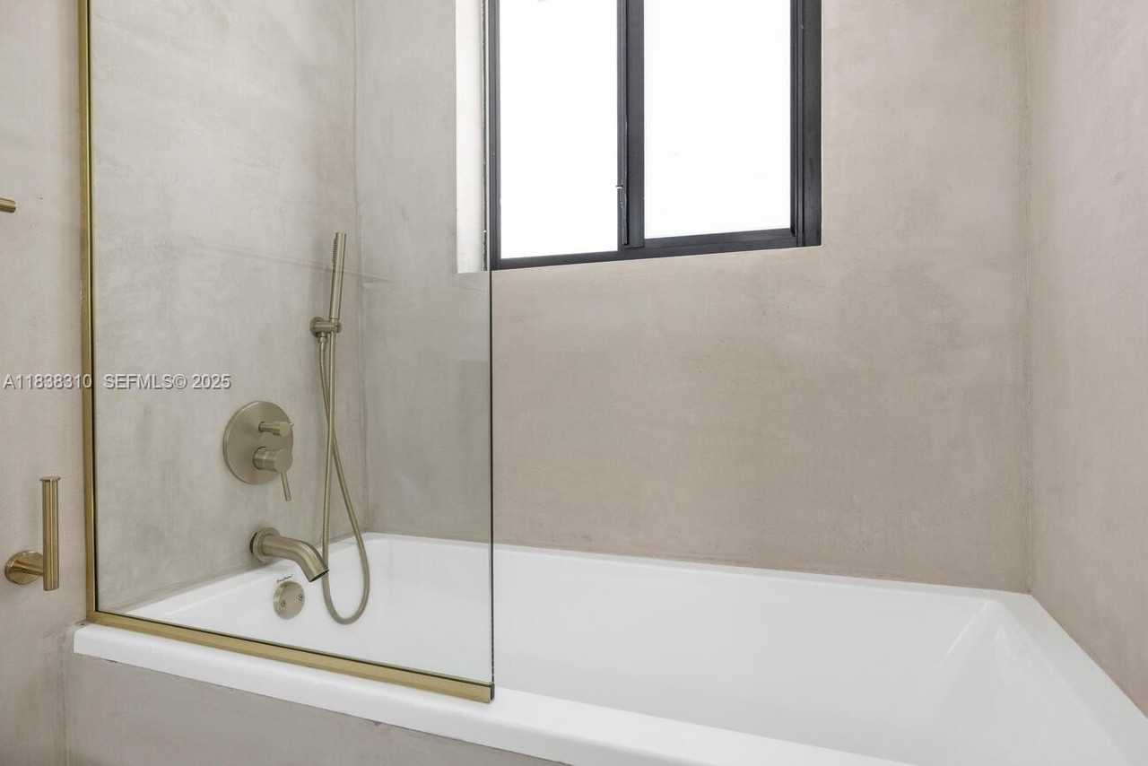 8931 Northeast 2nd Avenue #S4 - Photo 4 of 28