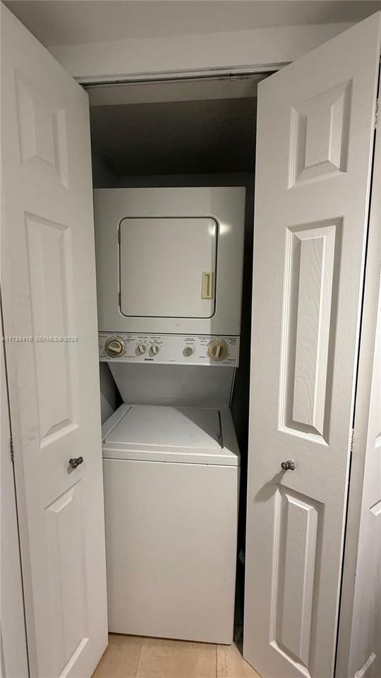 540 Brickell Key Drive #1124 - Photo 2 of 62