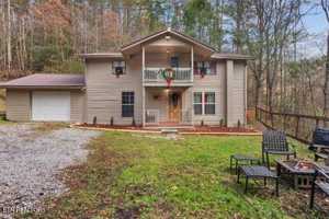 featured image of 4204 Dellinger Hollow Rd Unit 2