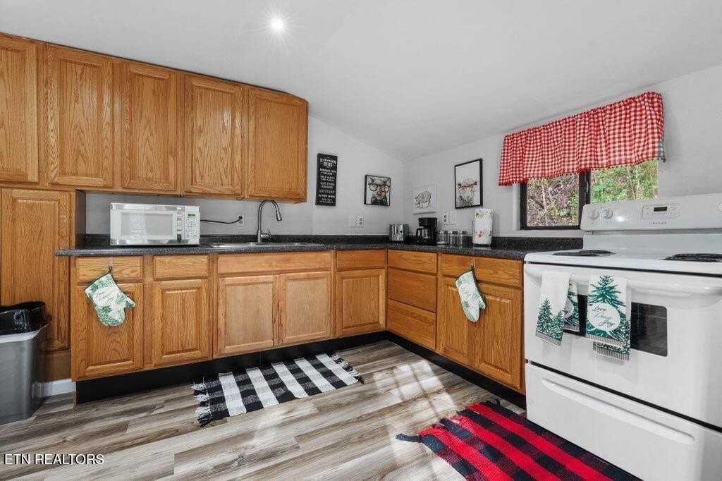 4204 Dellinger Hollow Rd Unit 2 - Photo 5 of 13