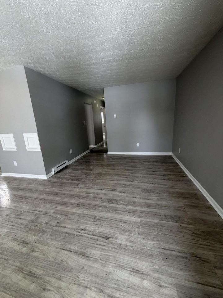 343 Rebel Rd - Photo 3 of 9