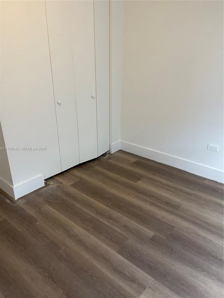 1460 Northeast 143rd Street - Photo 3 of 16