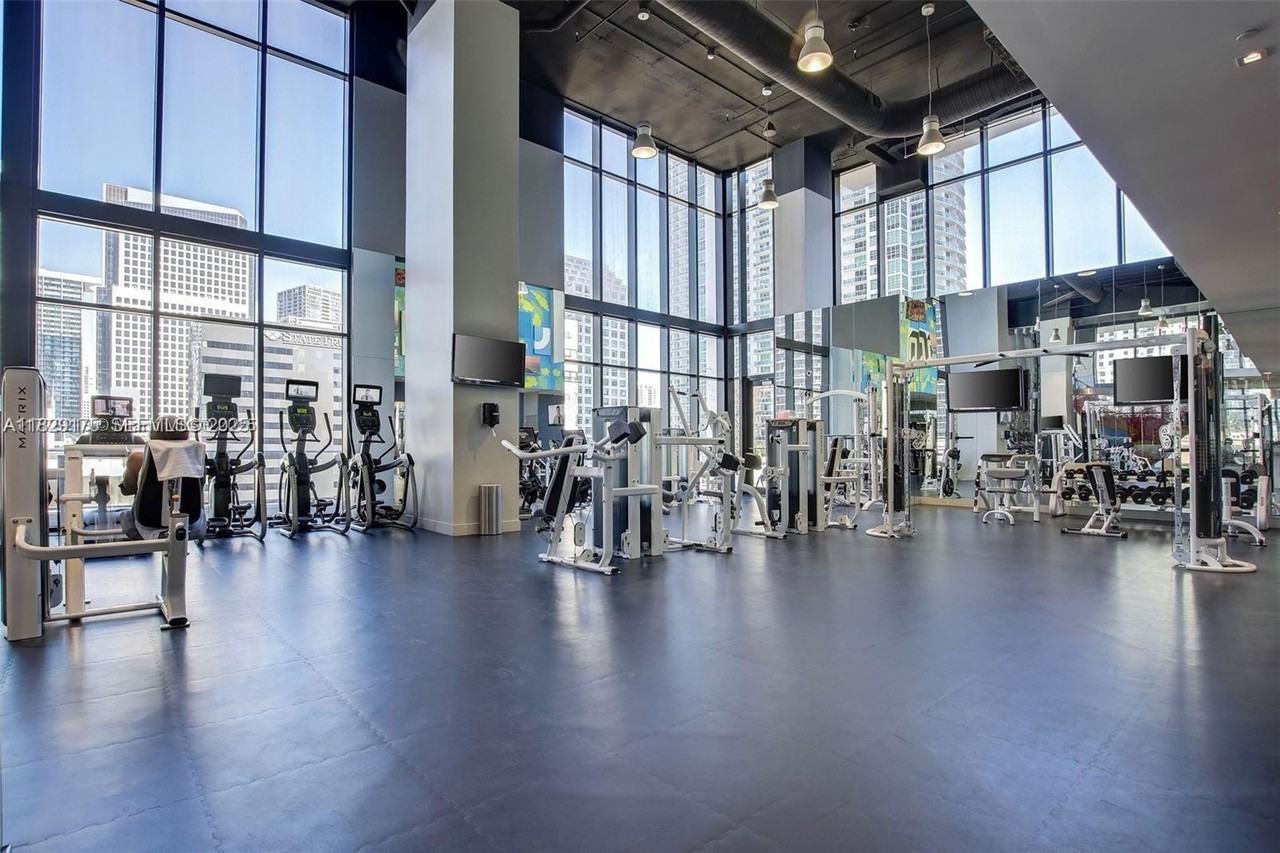 1010 Brickell Avenue #4510 - Photo 6 of 29