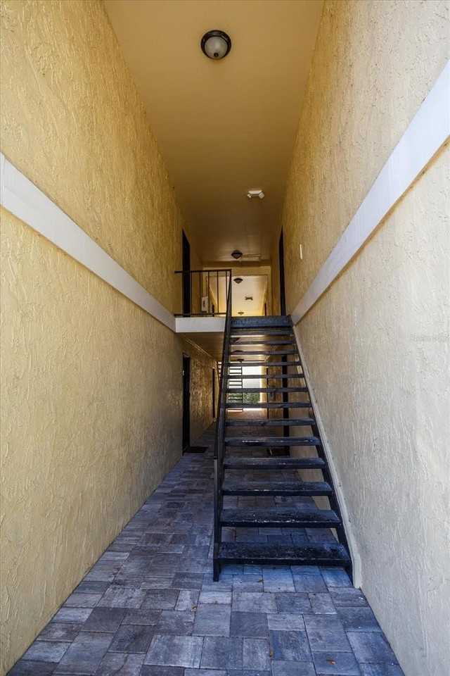 908 Lake Destiny Rd #E - Photo 3 of 20