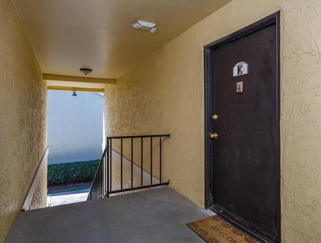 908 Lake Destiny Rd #E - Photo 4 of 20