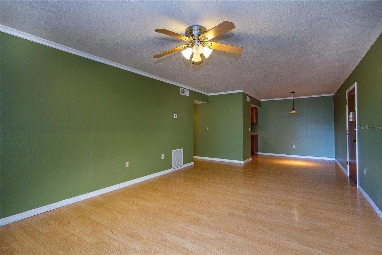 908 Lake Destiny Rd #E - Photo 7 of 20