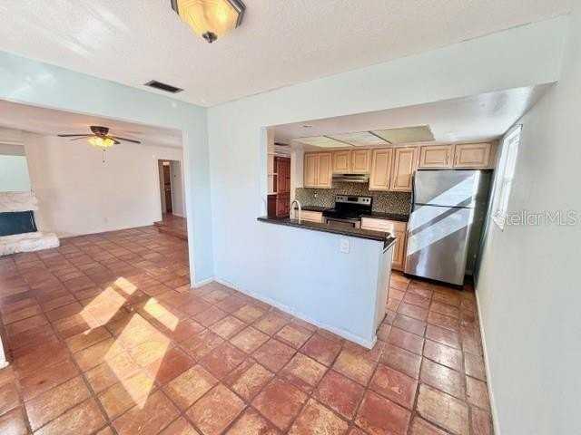 105 Margo Ln - Photo 6 of 19