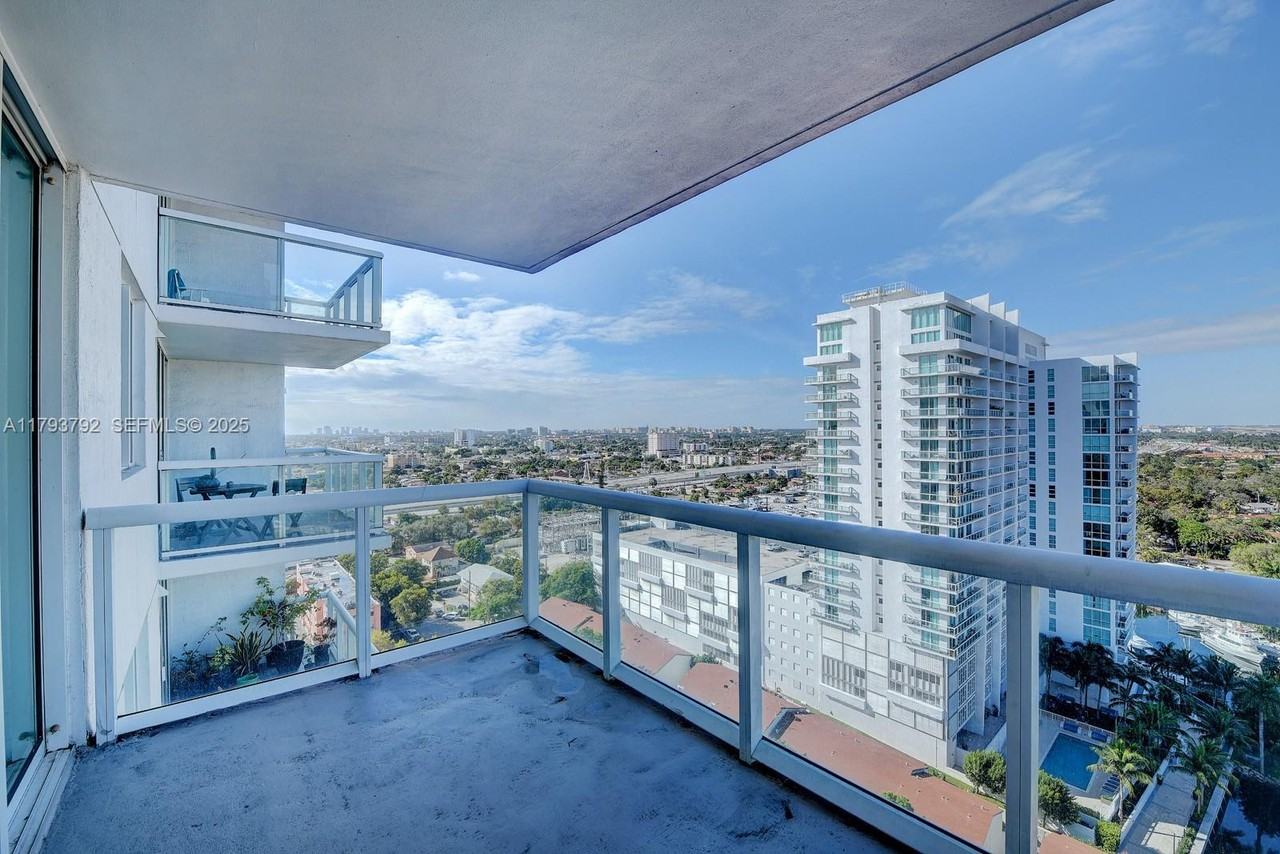 1861 Northwest South River Drive #1903 - Photo 7 of 20