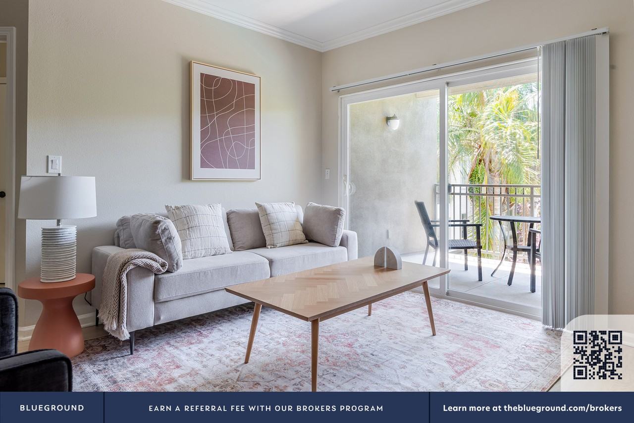 700 Agnew Road - Photo 5 of 46