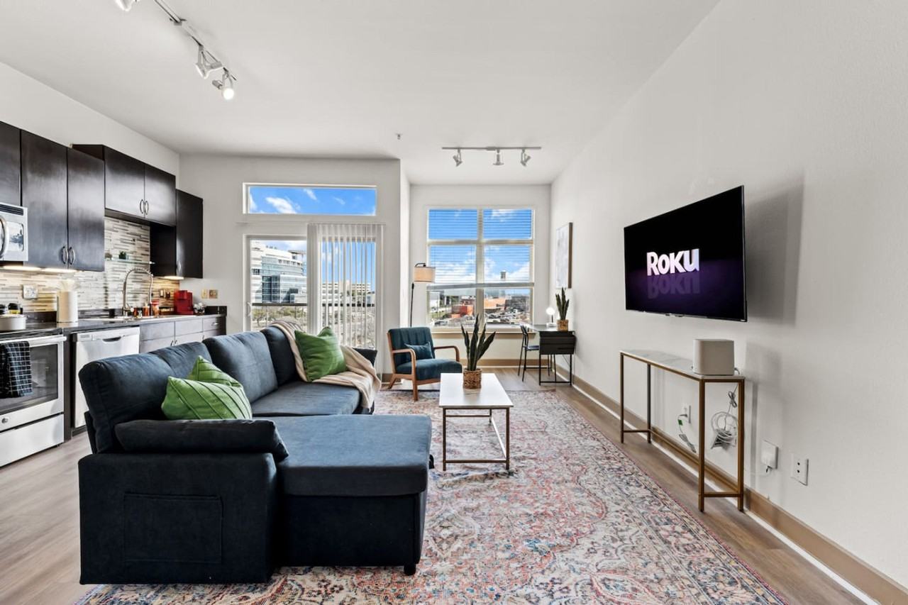 2901 Indiana Street - Photo 7 of 50