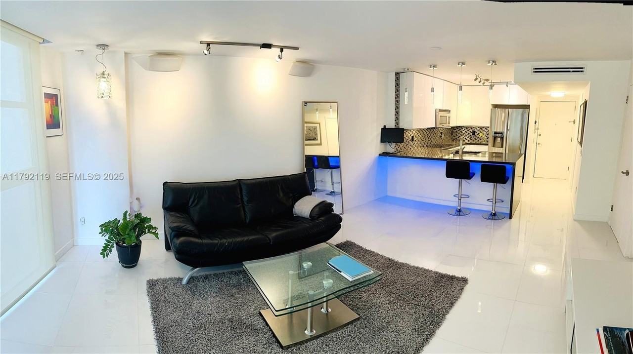 1228 West Avenue #412 - Photo 2 of 42