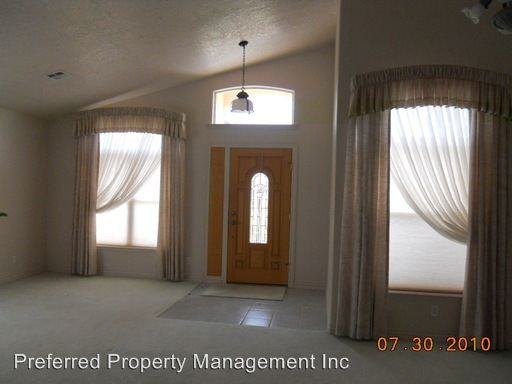 3192 Truman Dr - Photo 3 of 11