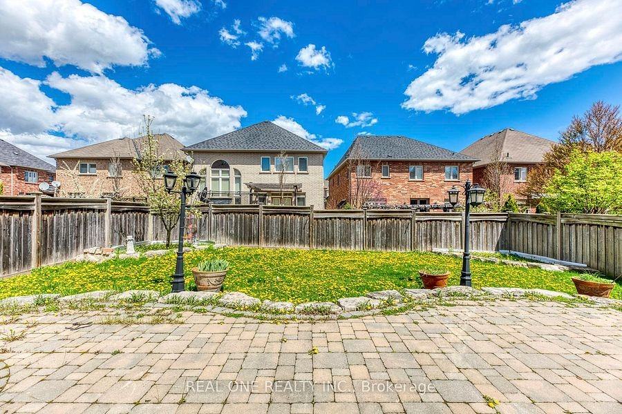 1280 Kestell Boulevard - Photo 2 of 22