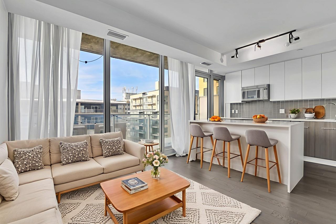 111 Champagne Avenue South #1102 - Photo 2 of 24