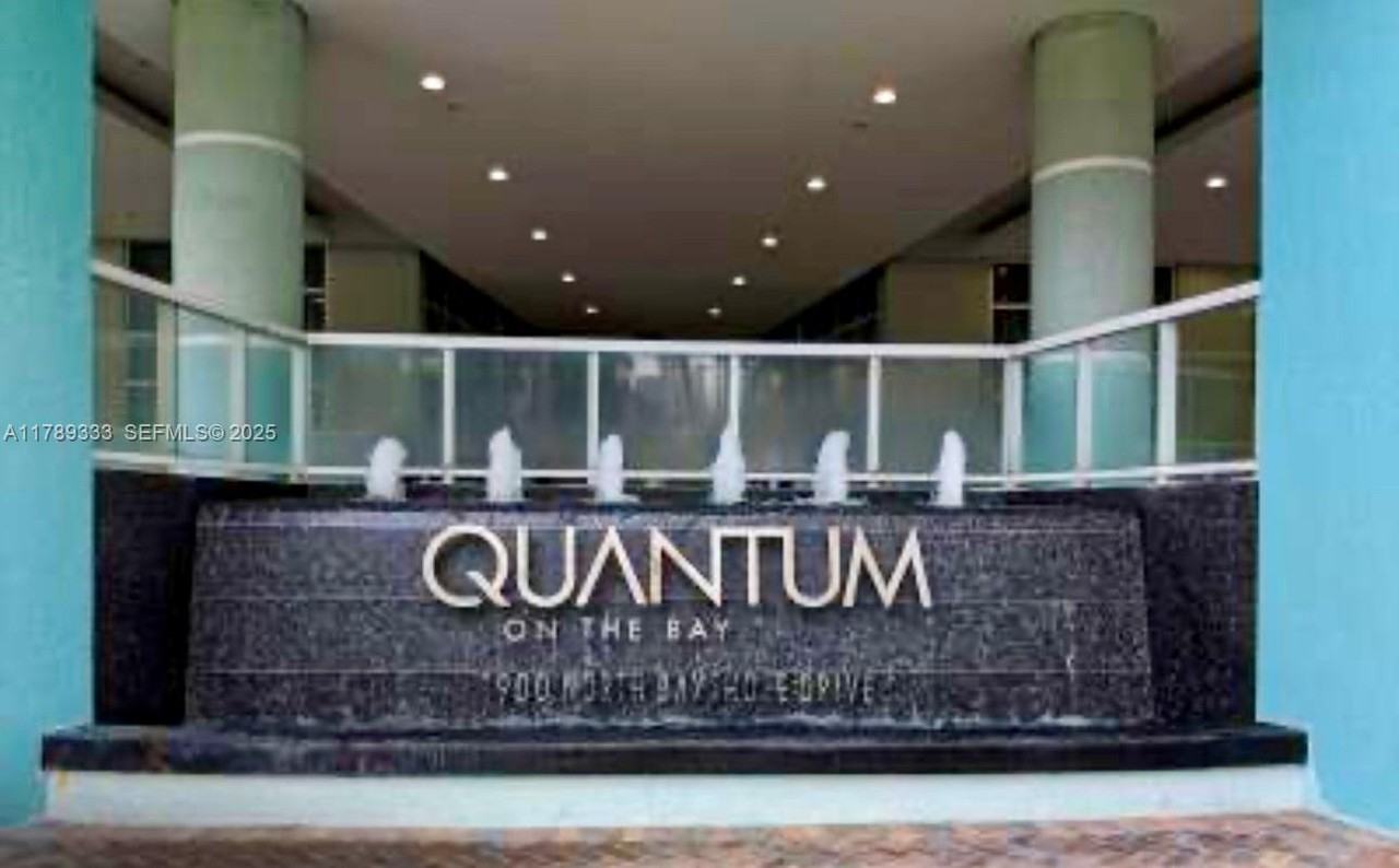 1900 North Bayshore Drive #2605 - Photo 5 of 49