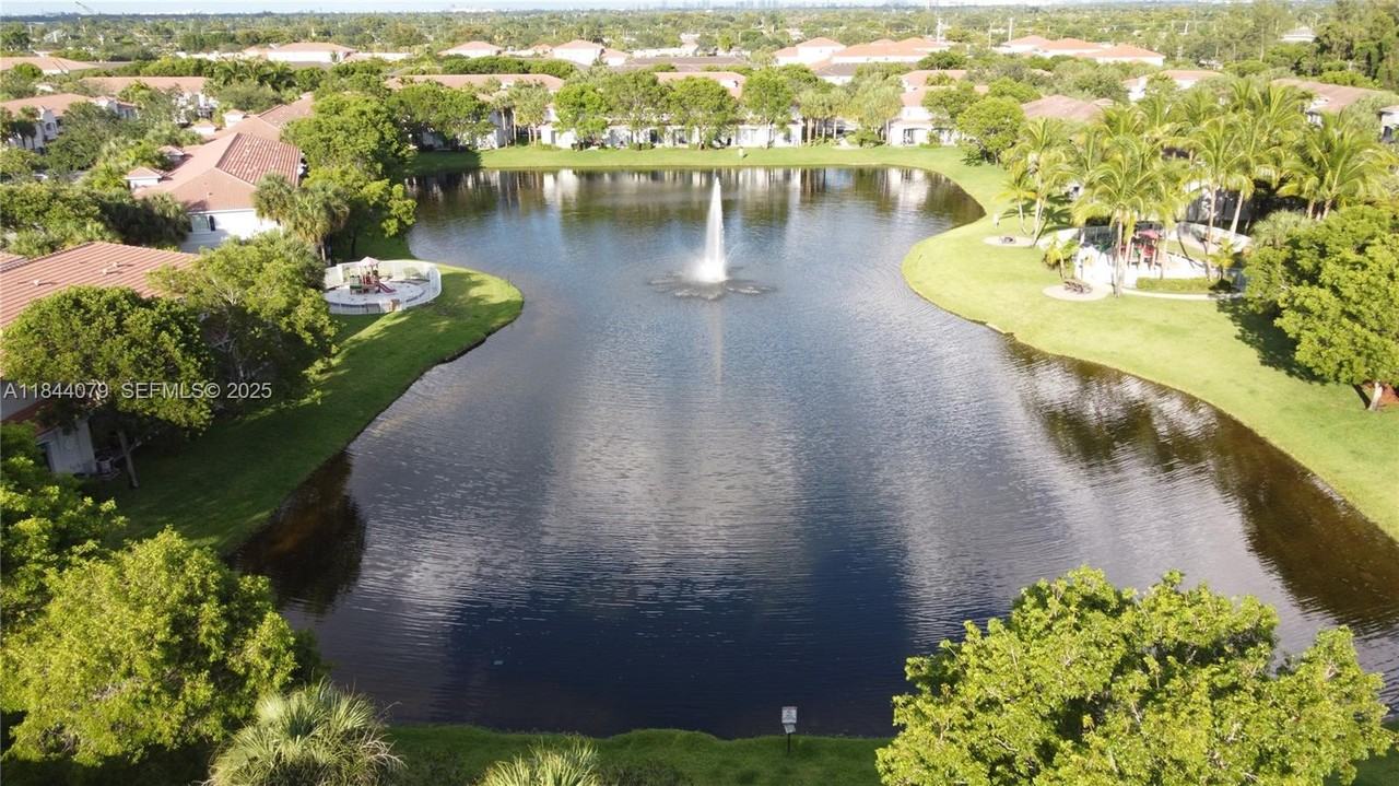 2764 Southwest 83rd Terrace #106 - Photo 6 of 33