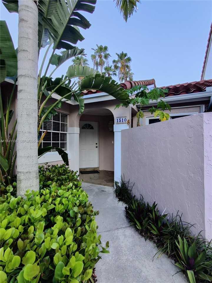 1510 Springside Drive - Photo 7 of 15