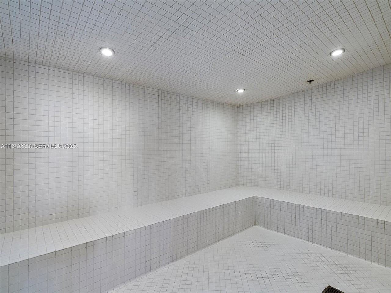 92 Southwest 3rd Street #4109 - Photo 7 of 23