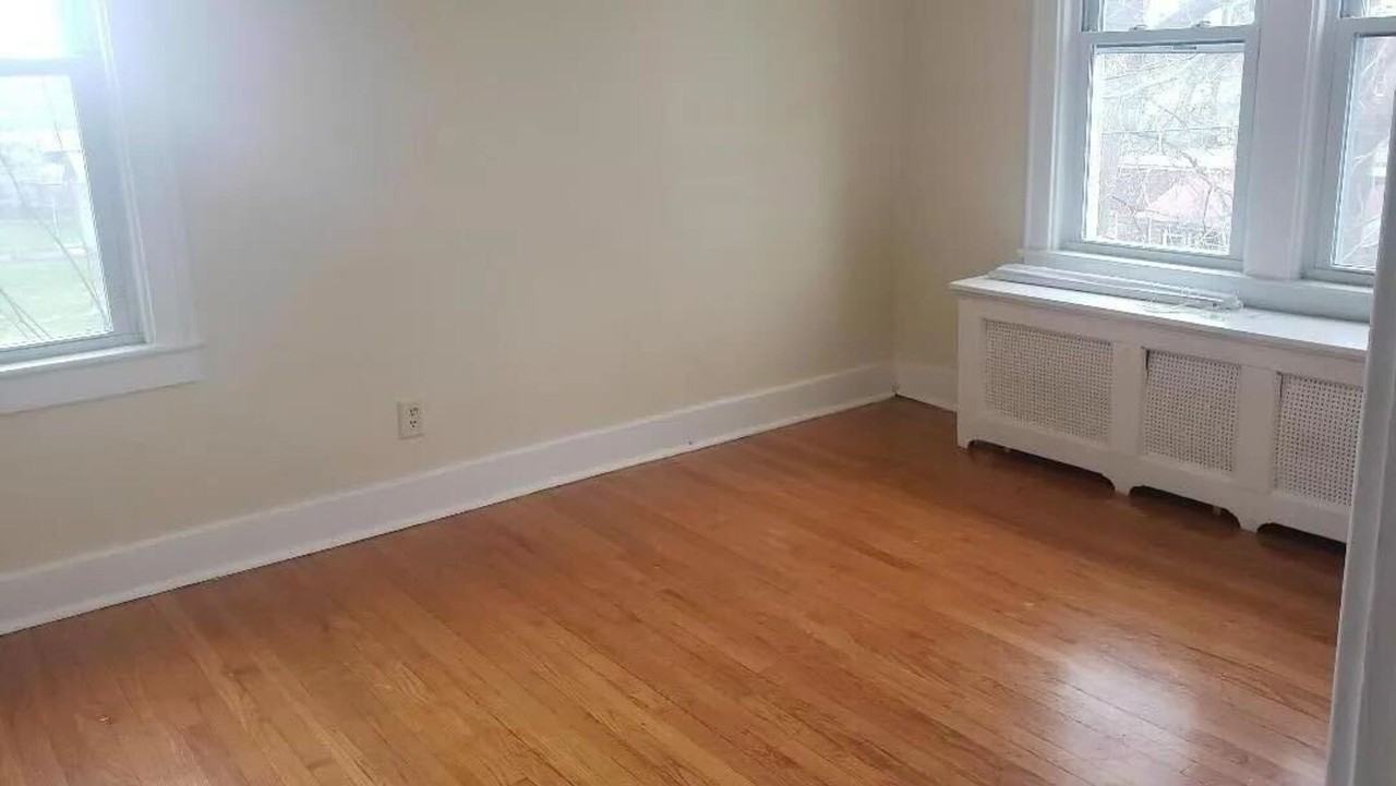 40 Parkwood St - Photo 3 of 11