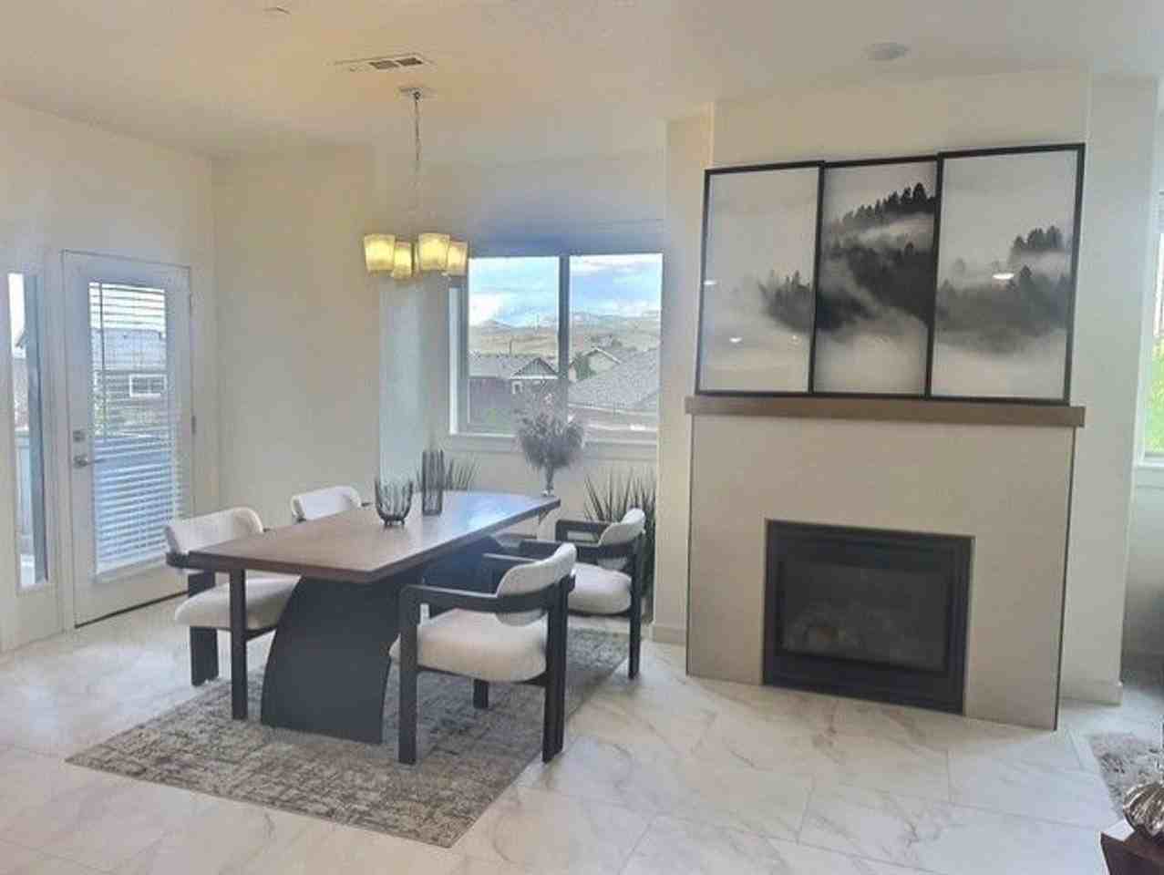 582 Fair Oaks Ave - Photo 4 of 10