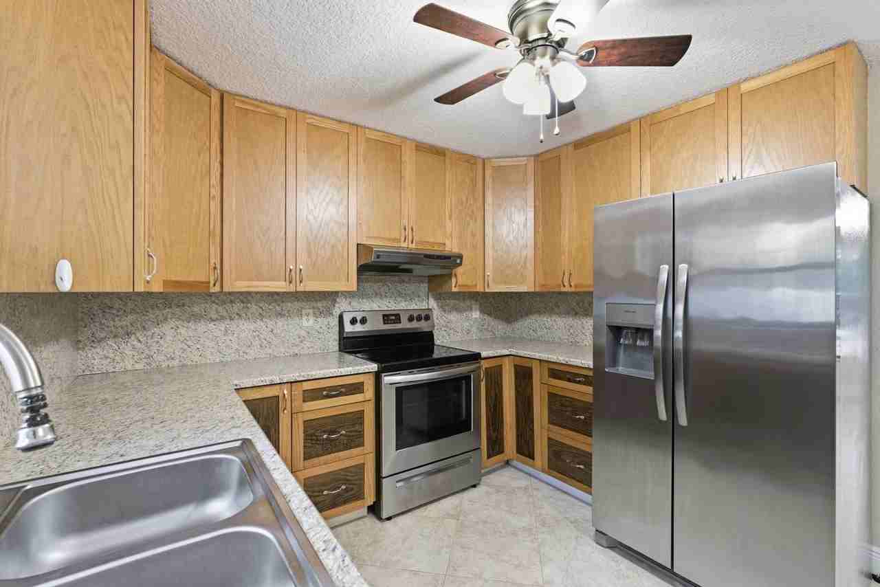 2545 Conroy Dr - Photo 2 of 18