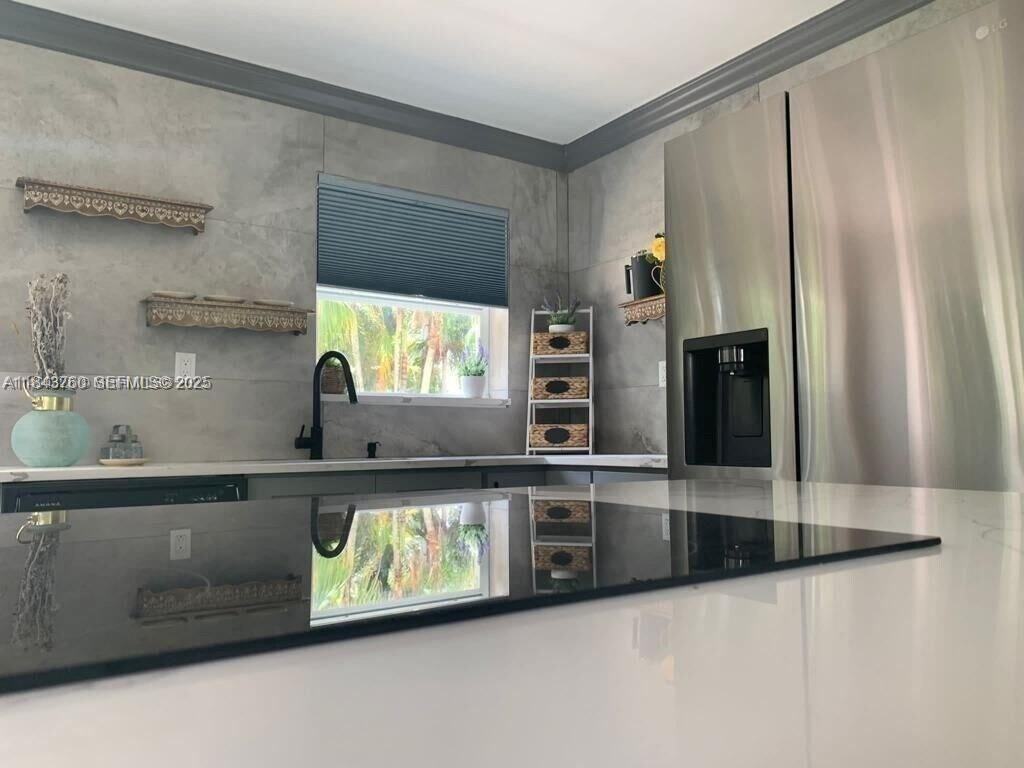 10700 Southwest 51st Street #0 - Photo 5 of 30