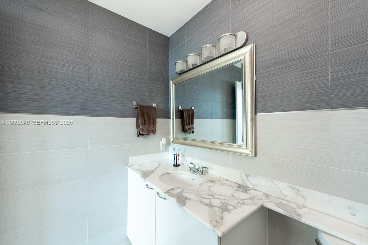 234 Northeast 3rd Street #1502 - Photo 3 of 16