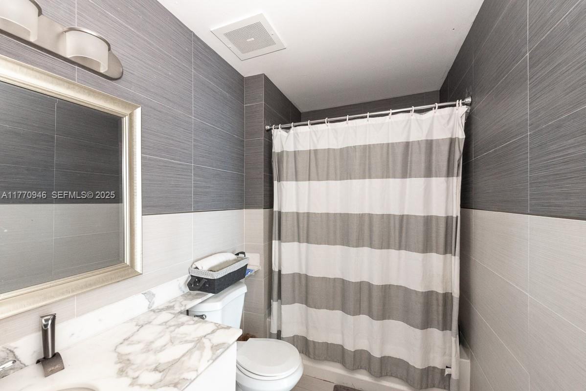 234 Northeast 3rd Street #1502 - Photo 5 of 16