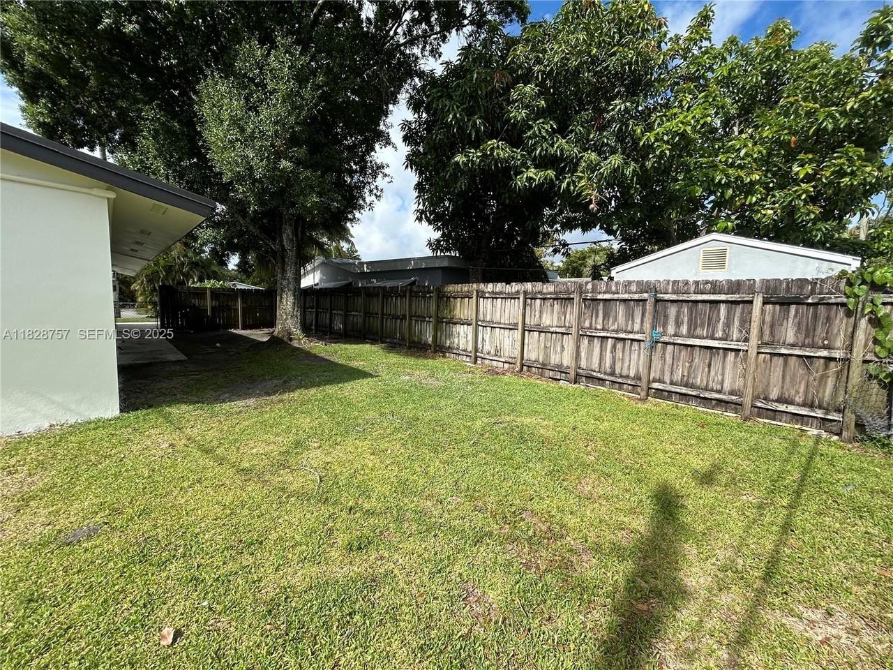 1501 Southwest 21st Street - Photo 6 of 14